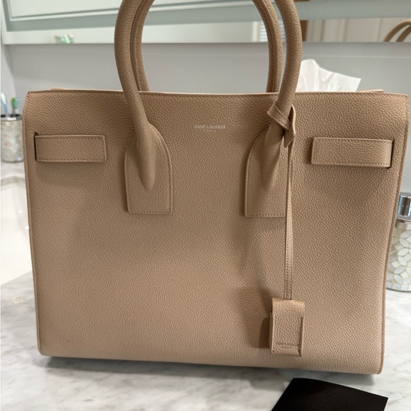 Saint Laurent Sace De Jour - Picture 1 of 6